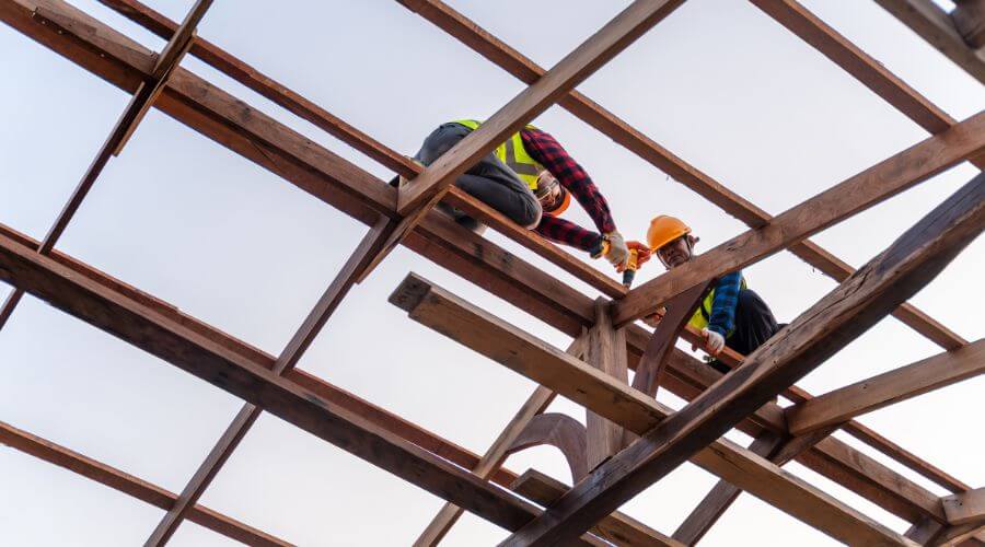 Professional gutter cleaning services in Hartsburg, MO